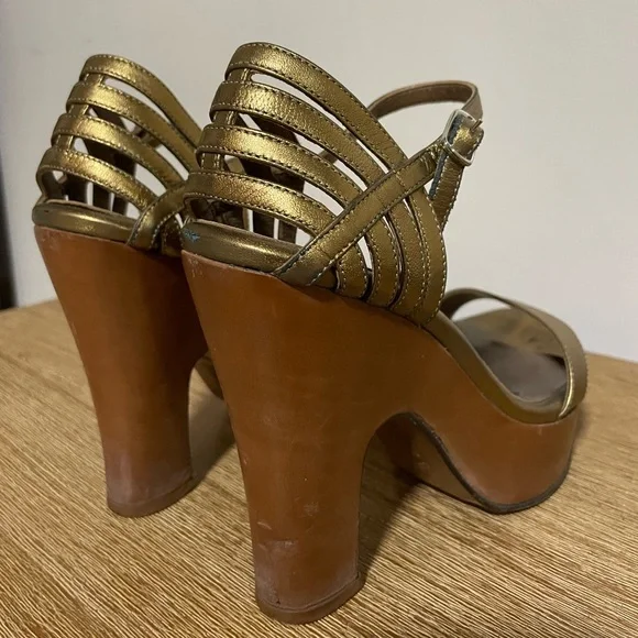 Y2K Vintage MARNI Gold CHUNKY Heels Size 5.5 - Picture 2 of 8